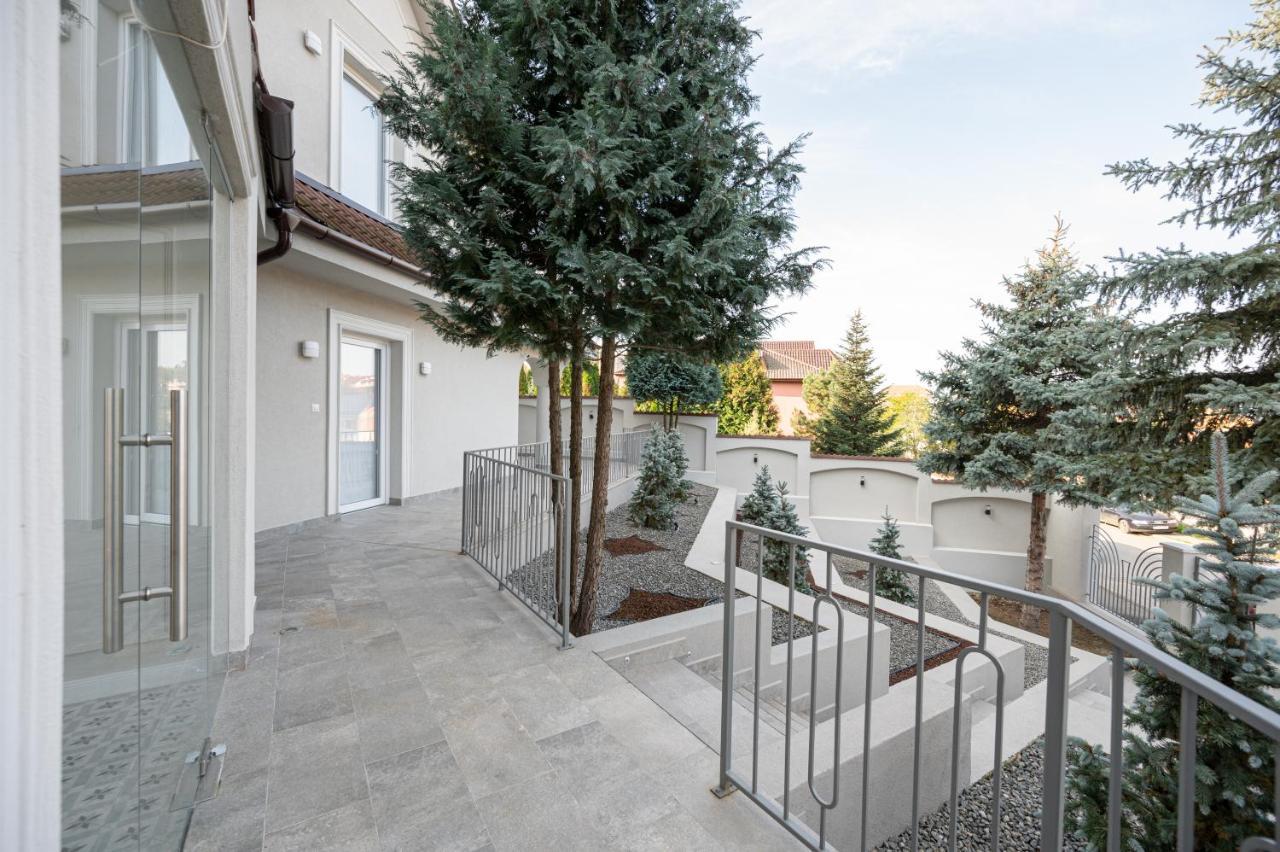 Dozsa Residence Oradea Εξωτερικό φωτογραφία