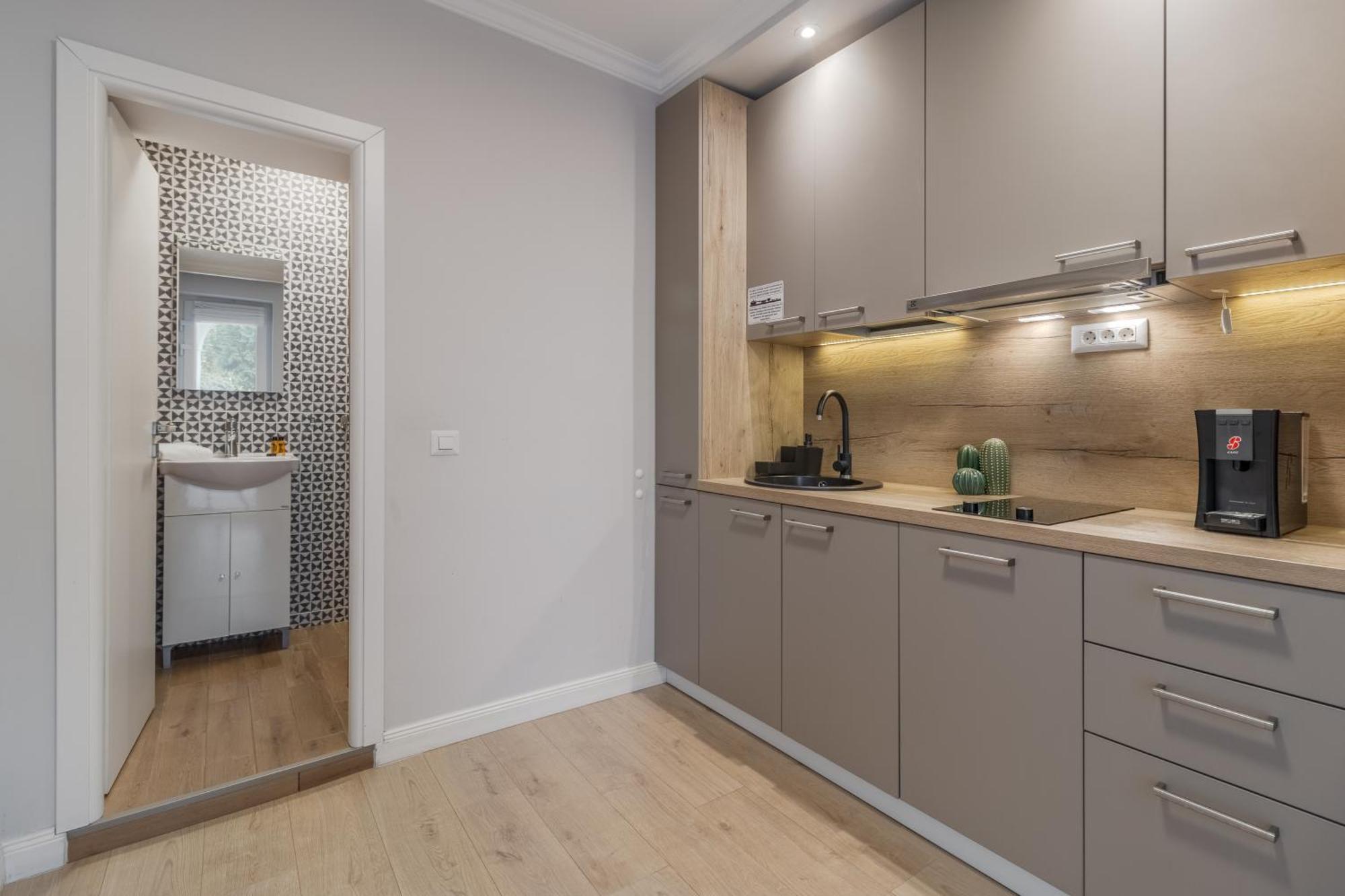 Dozsa Residence Oradea Εξωτερικό φωτογραφία